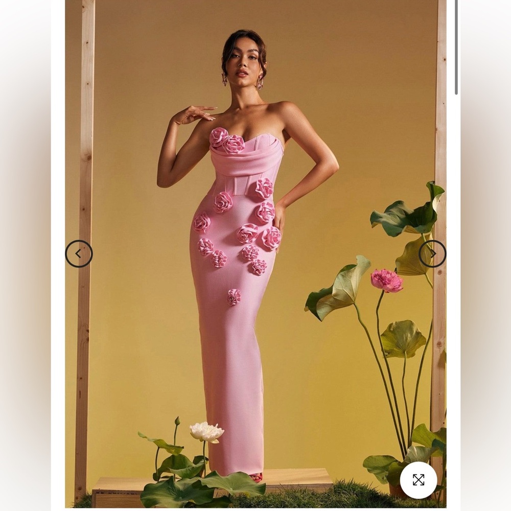 NWT Mew Mews Arushi | Chic Strapless Pink Flower Bandage Dress - Picture 3 of 13